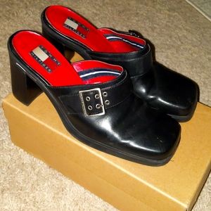 Black Tommy Hilfiger mules